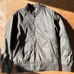 MA-1風ブルゾン　美品
