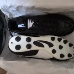 PUMA KING スパイクシューズ ブラック/ホワイトのサムネイル