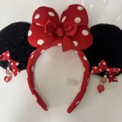 ディズニー　カチューシャ　イヤリング　赤　ミニー