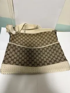 美品✨グッチ ビジネスバッグ GG シマレザー ロゴ金具 PC A4可 濃茶