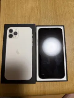 【美品】iPhone11Pro ホワイト256GB シムフリー