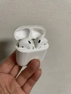 AirPods本体 充電ケース付き　ジャンク品
