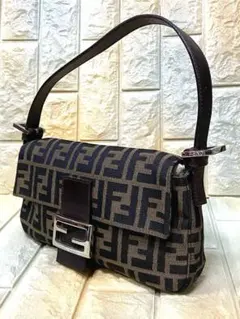 極美品 FENDI マンマバケット ズッカ FF ミニバッグ アクセサリーポーチ