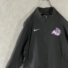 人気カラー　NIKE ジャケット　フルジップ　プリントロゴ　黒　古着　LO24