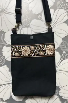 Item thumbnail for item f0403aff-5d81-4387-9f88-ddeaa1d20ab9