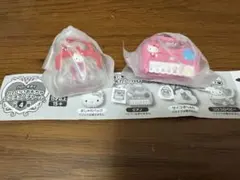 ハローキティ かわいいおもちゃ　ミニチュアチャーム2個セット