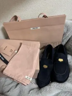 miu miu ネイビー ローファーのサムネイル