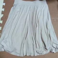 ベージュ プリーツスカートNaturalBeauty　Basic