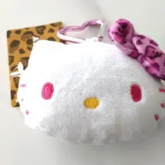 サンリオ　ハローキティ　ピンクヒョウ柄　マスコットポーチ　カラビナ　白