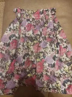 Couture brooch（クチュールブローチ）　花柄フレアスカート