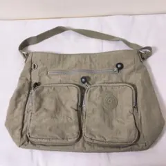 キプリング ショルダー大容量 ナイロン 斜めがけ A4 多ポケット カーキ 良品