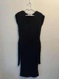 Item thumbnail for item 46bc9a3a-ebda-4d3e-95f2-18e9e97b8585