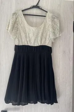 million Caratsレース プリーツスカート ワンピース 結婚式　二次会