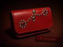 トラッカーウォレット NEWスタッズパターン　 赤✖️黒 トラッカーウォレット NEWスタッズパターン 赤✖️黒 - メルカリ