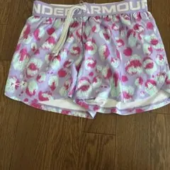 美品　UNDER ARMOUR レオパード柄 ハーフパンツ YLG