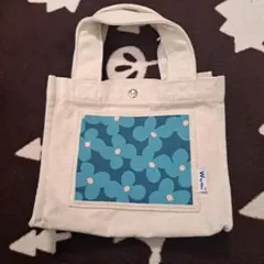 Item thumbnail for item 85b40f77-a22d-4e32-a7cf-5a35977308a8