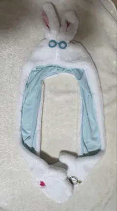 ディズニー　ファンキャップ　マフラーキャップ　白うさぎ。不思議の国のアリス