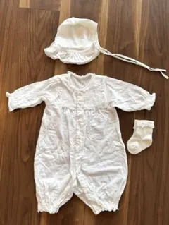 ファミリア　セレモニーロンパース　帽子・靴下付