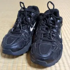 Nike P6000 ブラック ランニングシューズ