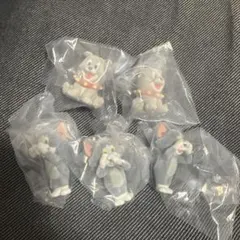 トムとジェリー　カプセルフロッキーズ　ガチャガチャ　トム×3 タイク×2