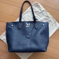 LOUIS VUITTON トートバッグ ネイビーのサムネイル