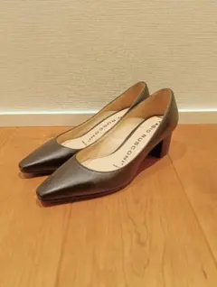 美品 FABIO RUSCONI ポインテッドトゥパンプス 37