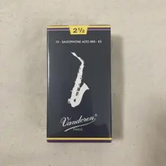 Item thumbnail for item 3eeef200-2ab4-4bec-a691-30798ac62d50