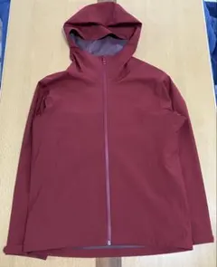 ユニクロ　ブロックテックパーカ 3D アウトドア　レッド　M