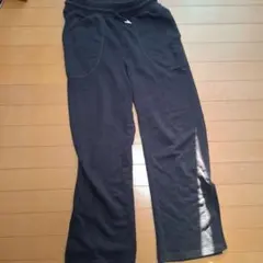 PUMA スウェットパンツ ブラック Mサイズのサムネイル
