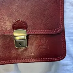 ヴィンテージ ヴェラ・ペレ イタリア製 レザー クロスボディバッグ