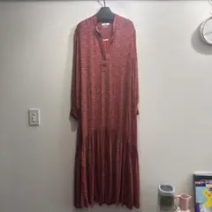 フローラルパターン ロングドレス 赤