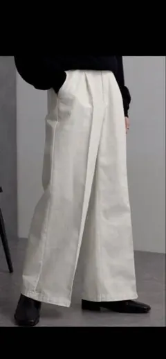 新品MONO-MART ヴィンテージメイクタックフレアデニムパンツ ホワイト