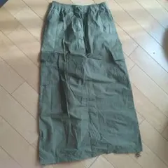 ビームスハートカーゴスカート コットン54%ナイロン46%
