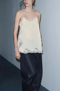 【新品タグ付・完売】ZARA レースキャミ XS エクリュ 高見え 人気