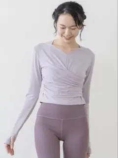 【SUKALA 】新品 カップ付きギャサークロースロングスリープトップス