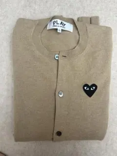PLAY ベージュ ハート刺繍 カーディガン L