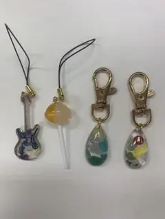 ストラップ　キーホルダー　4点セット　 ギター　キャンディ　レジン