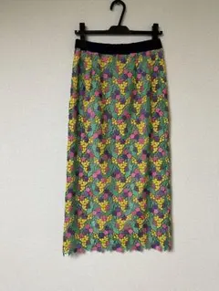 美品　グレースコンチネンタル　花柄刺繍タイトスカート　38