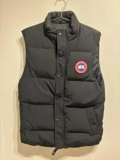 極美品 カナダグース ガーソン ダウンベスト 4151M ロゴワッペン S