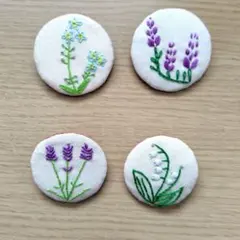 刺繍花柄ブローチ4個セット