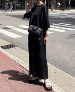 FASHIRU silk touch T-shirt OP ブラックのサムネイル