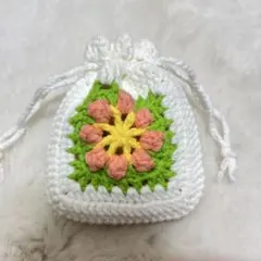 ハンドメイド　ミニポーチ　巾着袋　お花のモチーフ