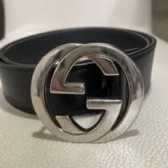 GUCCI レザーベルト ブラック シルバー金具