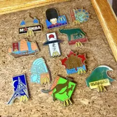 マクドナルド 11点コンプリート品 まとめ買い vintage ピンバッジのサムネイル
