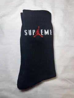 【激安】SUPREME ジャンプマンロゴ クルーソックス 黒26ー30cm 1足