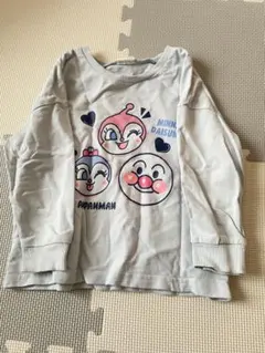 美品　アンパンマントレーナー　100