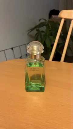 HERMES 香水 屋根の上の庭 100ml - メルカリ