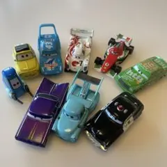 トミカ　カーズ　9台セット