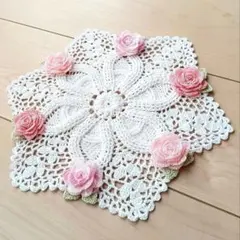 薔薇とマーガレットの長方形ドイリー ハンドメイド レース編み - メルカリ