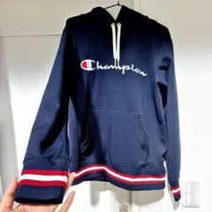 刺繍ロゴ Champion チャンピョン トップス フードトレーナー Mサイズ